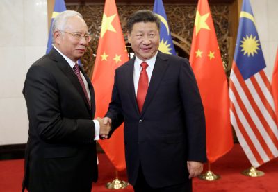 Malaysia's Prime Minister Najib Razak meets China's President Xi Jinping at Diaoyutai State Guesthouse, in Beijing, China, 3 November, 2016. (Photo: Reuters/Jason Lee).