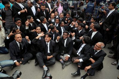 Lawyers supporting Bangladesh Nationalist Party (BNP) shout slogans as they sit on a street during a protest in Dhaka, Bangladesh 8 February, 2018. (Photo: Reuters/Mohammad Ponir Hossain).