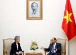 South Korea's Foreign Minister Kang Kyung-Wha meets Vietnam's Prime Minister Nguyen Xuan Phuc at the Government Office during the World Economic Forum on ASEAN in Hanoi, Vietnam, 11 September 2108 (Photo: Reuters/Kham Pool).