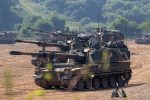 South Korean army K-9 self-propelled howitzers take positions during the annual exercise in Paju, South Korea, near the border of North Korea, 32 June, 2020. (Photo: REUTERS/ Lee Young-ho)