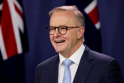 Australian Prime Minister Anthony Albanese addresses members of the media during a joint news conference hosted with New Zealand Prime Minister Jacinda Ardern, following their annual Leaders’ Meeting, at the Commonwealth Parliamentary Offices in Sydney, Australia, 8 July 2022 (Photo: REUTERS/Loren Elliott).