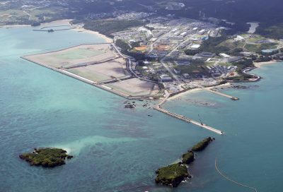یک عکس هوایی خلیج هنوکو، استان اوکیناوا، ژاپن، 7 سپتامبر 2022 را نشان می دهد (عکس: رویترز/توشیوکی کن).