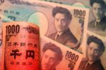 Banknotes of Japanese yen are seen in this illustration picture, 22 September 2022 (Photo: Reuters/Florence Lo).