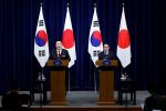 South Korea's President Yoon Suk Yeol and Japan's Prime Minister Fumio Kishida hold a joint news conference at the prime minister's official residence in Tokyo, Japan, 16 March 2023 (Photo: Reuters/Kiyoshi Ota/Pool).