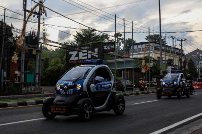 Mobil polisi patroli kendaraan listrik untuk KTT G20 di Nusa Dua, Bali, Indonesia 13 November 2022 (Foto: Reuters/Gary Lottulung).
